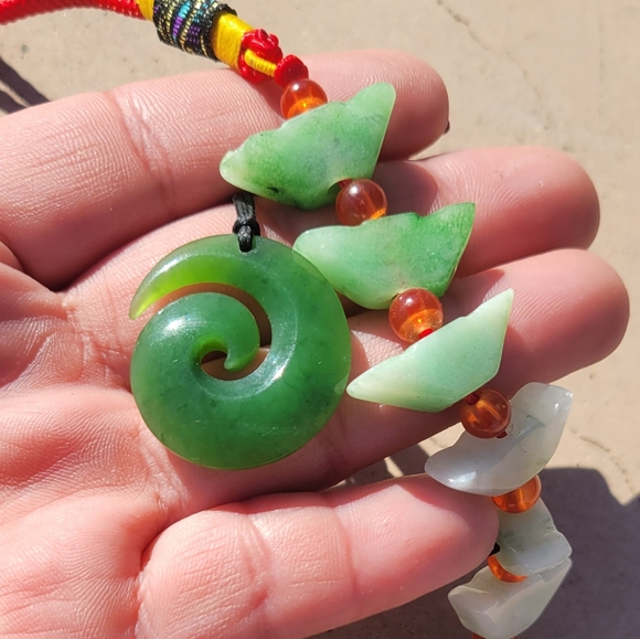 Jade Gems and decor - Picture 3 of 5